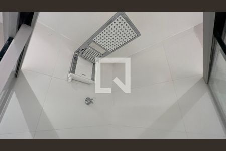 Studio à venda com 27m², 1 quarto e sem vaga Studio à venda com 27m², 1 quarto e sem vagaBanheiro