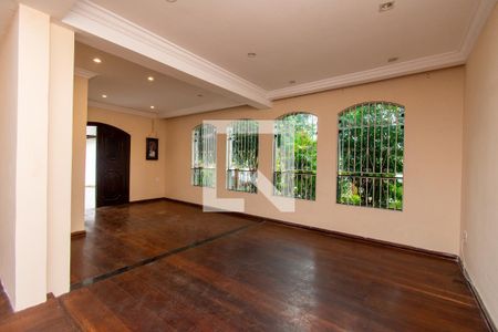 Sala de casa à venda com 5 quartos, 375m² em Jardim Bom Clima, Guarulhos