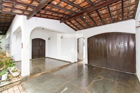 Garagem de casa à venda com 5 quartos, 375m² em Jardim Bom Clima, Guarulhos