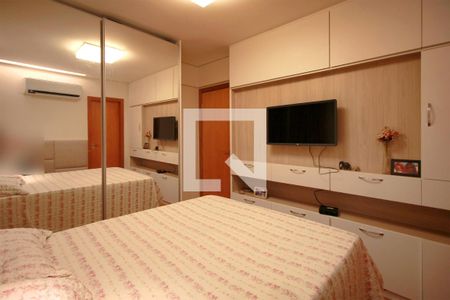 Apartamento à venda com 172m², 4 quartos e 4 vagasQuarto 2