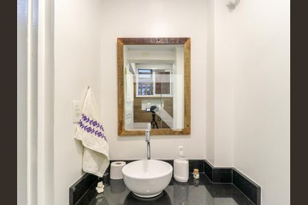 Apartamento à venda com 80m², 2 quartos e 1 vagaBanheiro da Suíte