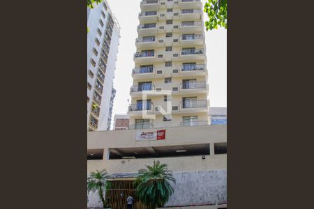 Apartamento para alugar com 252m², 4 quartos e 2 vagasFachada