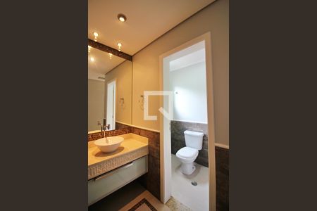 Casa à venda com 260m², 4 quartos e 4 vagasLavabo