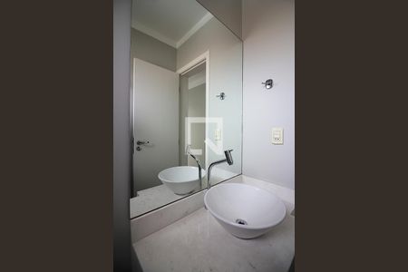 Casa à venda com 260m², 4 quartos e 4 vagasSuíte 4 Banheiro