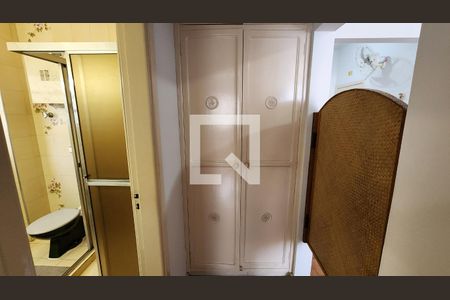 Apartamento para alugar com 76m², 2 quartos e 1 vaga Apartamento para alugar com 76m², 2 quartos e 1 vagaBanheiro Corredor