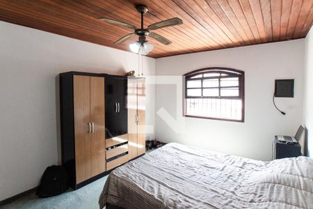 Casa de condomínio à venda com 180m², 4 quartos e 2 vagasQuarto 1