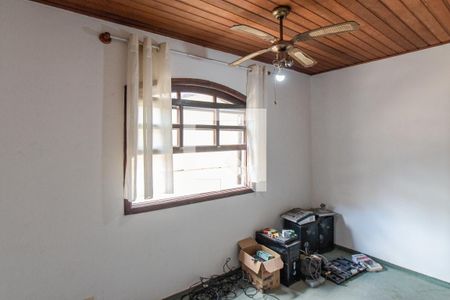Casa de condomínio à venda com 180m², 4 quartos e 2 vagasQuarto 2