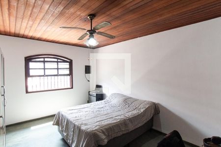 Casa de condomínio à venda com 180m², 4 quartos e 2 vagasQuarto 1