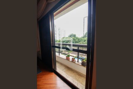 Apartamento à venda com 365m², 4 quartos e 4 vagasVaranda da Suíte 4