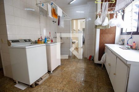 Apartamento à venda com 365m², 4 quartos e 4 vagasÁrea de Serviço