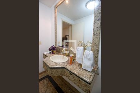 Apartamento à venda com 365m², 4 quartos e 4 vagasLavabo 1