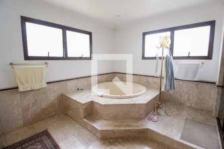 Apartamento à venda com 365m², 4 quartos e 4 vagasBanheiro da Suíte 4