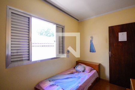 Casa à venda com 172m², 3 quartos e 2 vagasQuarto 2