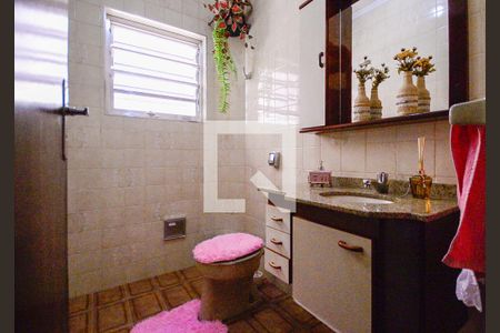 Casa à venda com 172m², 3 quartos e 2 vagasLavabo 