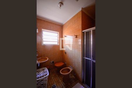 Casa à venda com 172m², 3 quartos e 2 vagasBanheiro Social 