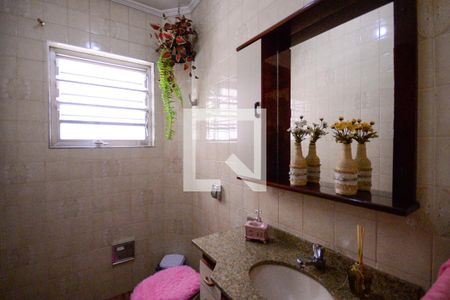 Casa à venda com 172m², 3 quartos e 2 vagasLavabo 