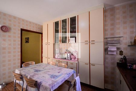 Casa à venda com 172m², 3 quartos e 2 vagasCozinha