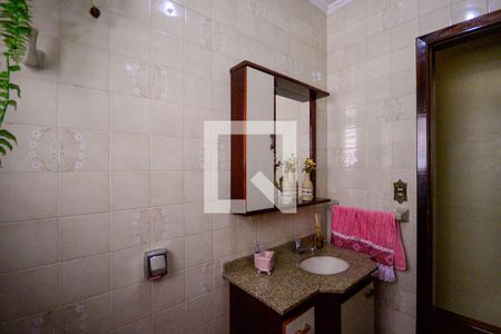 Casa à venda com 172m², 3 quartos e 2 vagasLavabo 