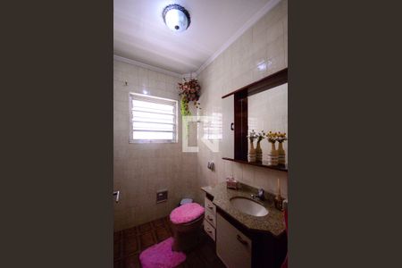 Casa à venda com 172m², 3 quartos e 2 vagasLavabo 