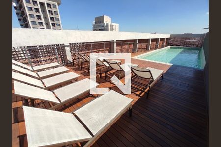 Apartamento para alugar com 34m², 1 quarto e sem vaga Apartamento para alugar com 34m², 1 quarto e sem vagaÁrea comum - Piscina