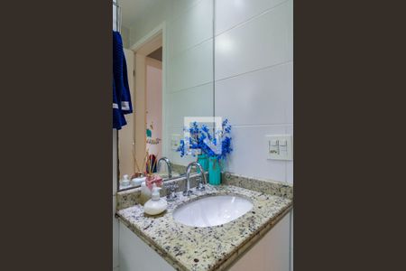 Apartamento à venda com 74m², 2 quartos e 2 vagasBanheiro 2