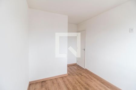 Quarto 1 de apartamento para alugar com 2 quartos, 48m² em Vila Silviania, Carapicuíba