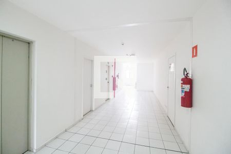 Área comum de apartamento para alugar com 2 quartos, 48m² em Vila Silviania, Carapicuíba