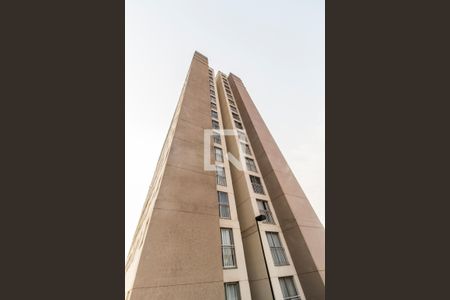 Apartamento para alugar com 48m², 2 quartos e 1 vaga Apartamento para alugar com 48m², 2 quartos e 1 vagaFachada