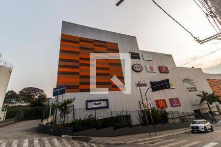 Vista da Rua de apartamento para alugar com 2 quartos, 48m² em Vila Silviania, Carapicuíba