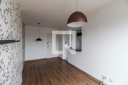 Sala de TV de apartamento para alugar com 2 quartos, 48m² em Vila Silviania, Carapicuíba