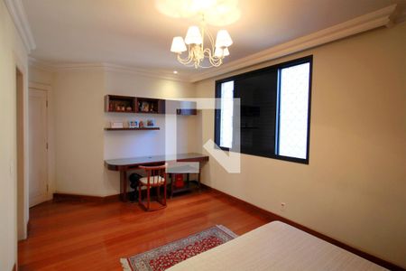 Apartamento à venda com 203m², 4 quartos e 3 vagasSuite 1