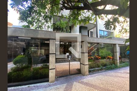 Apartamento à venda com 203m², 4 quartos e 3 vagasFachada