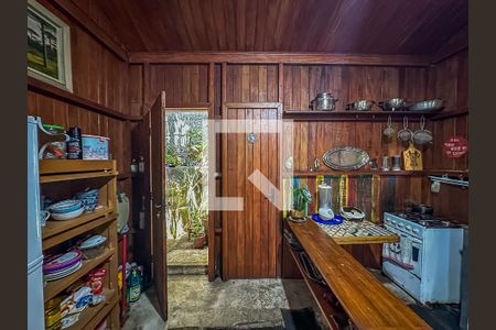 Casa à venda com 100m², 1 quarto e sem vaga Casa à venda com 100m², 1 quarto e sem vagaCozinha