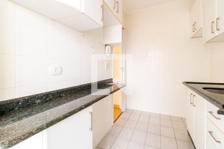 Apartamento para alugar com 70m², 2 quartos e sem vaga Apartamento para alugar com 70m², 2 quartos e sem vagaCozinha - Armários
