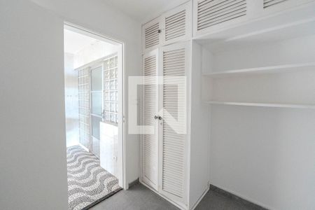 Quarto de Serviço de apartamento para alugar com 2 quartos, 180m² em Consolação, São Paulo