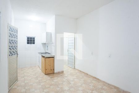 Sala/Quarto de kitnet/studio para alugar com 1 quarto, 30m² em Aparecida, Belo Horizonte