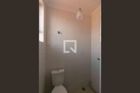 Apartamento à venda com 180m², 3 quartos e 2 vagas Apartamento à venda com 180m², 3 quartos e 2 vagasBanheiro de Serviço