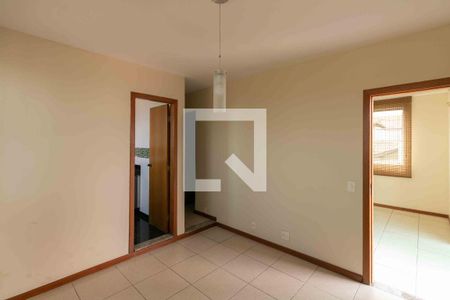 Apartamento à venda com 180m², 3 quartos e 2 vagas Apartamento à venda com 180m², 3 quartos e 2 vagasQuarto 3 Suite 2