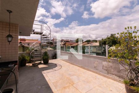 Apartamento à venda com 180m², 3 quartos e 2 vagas Apartamento à venda com 180m², 3 quartos e 2 vagasÁrea Externa