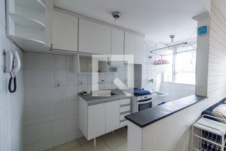 Apartamento à venda com 52m², 2 quartos e 1 vagaCozinha e Área de Serviço