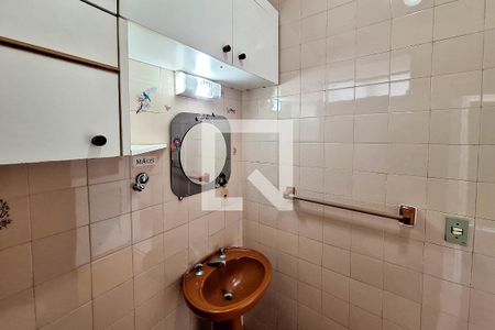 Apartamento à venda com 68m², 2 quartos e sem vaga Apartamento à venda com 68m², 2 quartos e sem vagaBanheiro