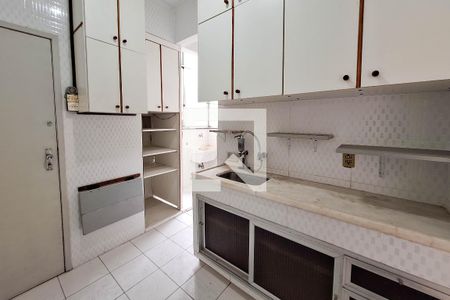 Apartamento à venda com 68m², 2 quartos e sem vaga Apartamento à venda com 68m², 2 quartos e sem vagaCozinha