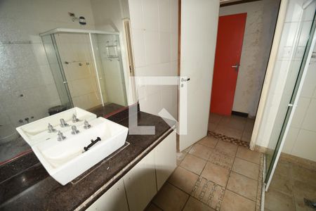 Casa à venda com 171m², 1 quarto e 5 vagasBanheiro