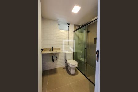 Apartamento à venda com 72m², 2 quartos e sem vaga Apartamento à venda com 72m², 2 quartos e sem vagaBanheiro Social