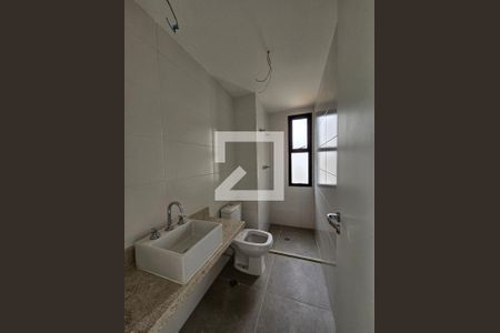 Apartamento à venda com 98m², 1 quarto e 2 vagasBanheiro