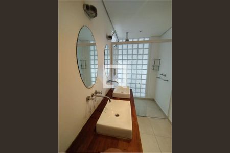 Apartamento à venda com 251m², 4 quartos e 3 vagas