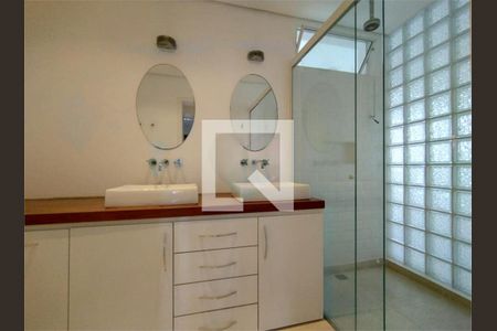 Apartamento à venda com 251m², 4 quartos e 3 vagas