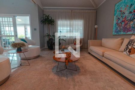 Casa à venda com 3 quartos, 450m² em Camboinhas, Niterói