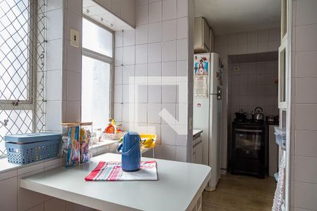 Apartamento à venda com 140m², 2 quartos e 1 vagaÁrea de Serviço