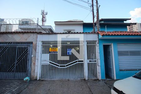 Casa à venda com 150m², 2 quartos e 2 vagasFachada
